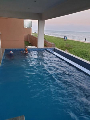 ECR BEACH HOUSE GUEST HOUSE WITH SWIMMING POOL